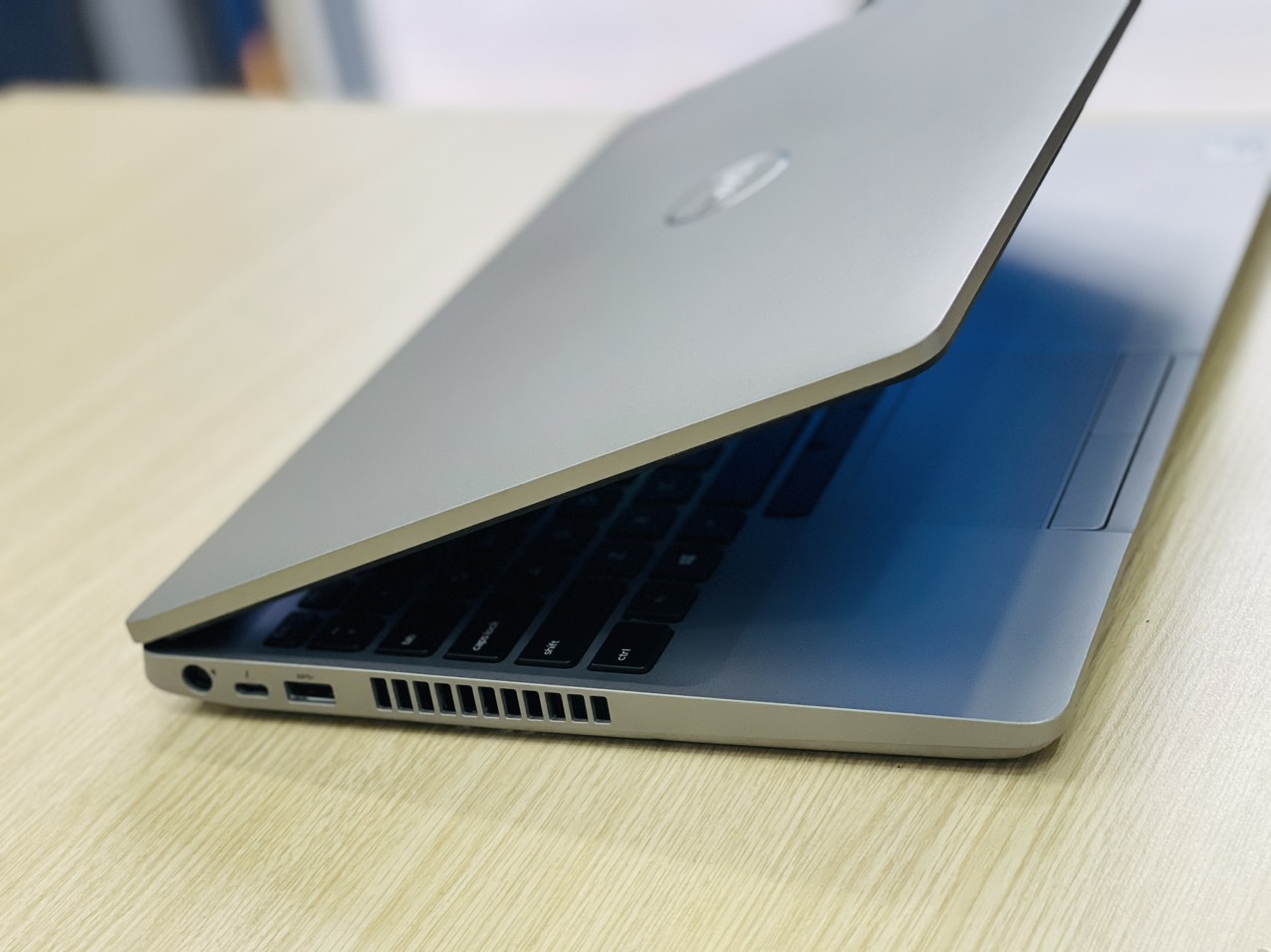 dell prcision 3580 giá rẻ